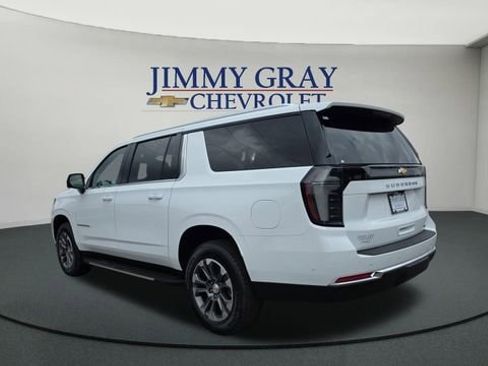 New 2026 Chevrolet Suburban LT w/ Comfort Package image 3