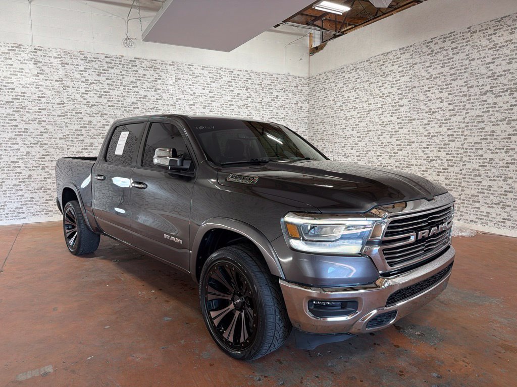 Used 2022 RAM 1500 Laramie AWD/4WD image 1