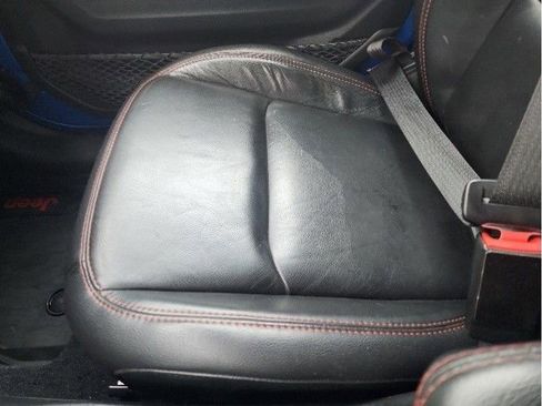 Used 2020 Jeep Gladiator Rubicon w/ Advanced Safety Group image 17