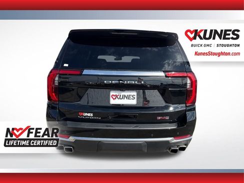 Used 2025 GMC Yukon XL Denali image 10