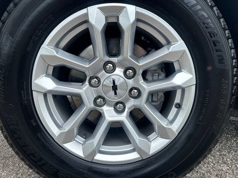 Used 2026 Chevrolet Silverado 1500 RST AWD/4WD image 17
