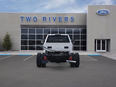 New 2025 Ford F550 4x4 Regular Cab Super Duty image 5