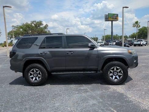 Used 2022 Toyota 4Runner TRD Off-Road Premium AWD/4WD image 4
