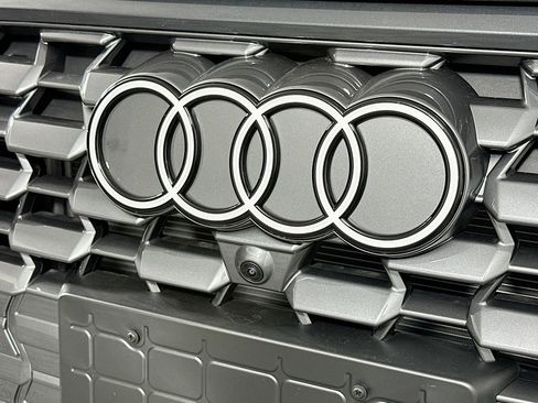 New 2025 Audi Q5 Premium Plus image 14