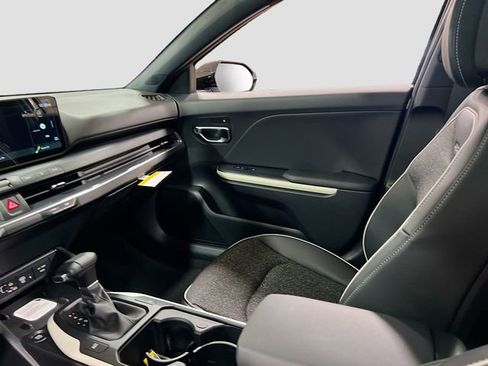 New 2025 Kia K4 GT-Line image 24