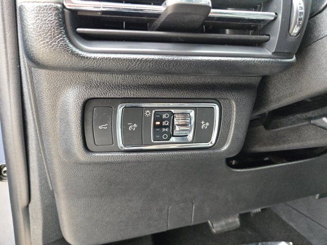Used 2022 Lincoln Corsair AWD w/ Premium Package image 23