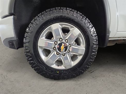Used 2022 Chevrolet Silverado 2500 LTZ image 14