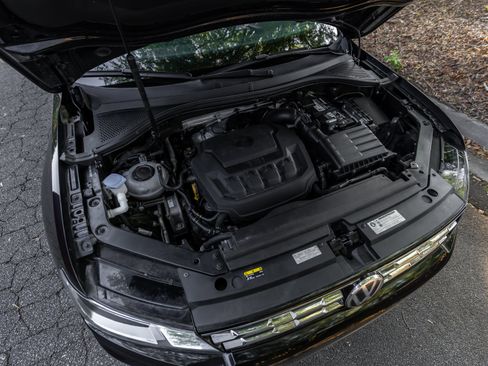 Used 2018 Volkswagen Tiguan SE FWD image 61