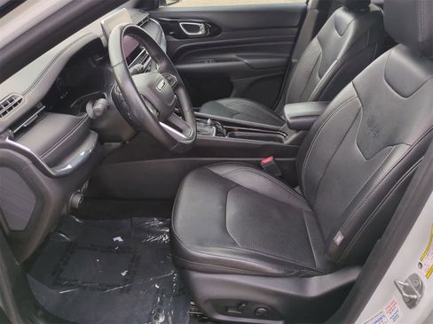 Used 2022 Jeep Compass High Altitude image 16