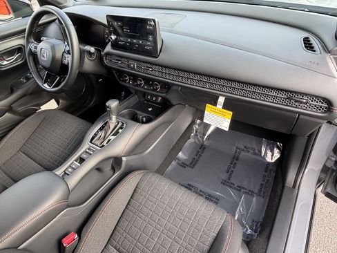 Certified 2026 Honda HR-V Sport image 8