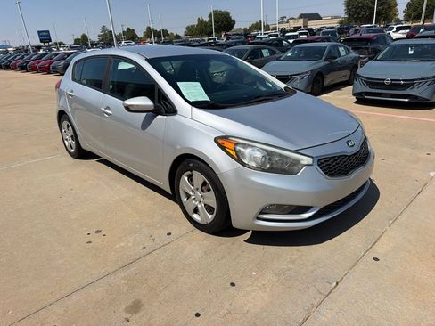 Used 2016 Kia Forte LX FWD image 7