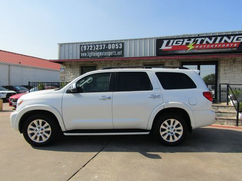 Used 2012 Toyota Sequoia Platinum RWD image 2