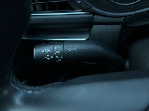 Used 2025 MAZDA MAZDA3 s image 21