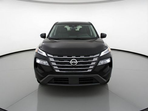 Used 2025 Nissan Rogue SV FWD image 2