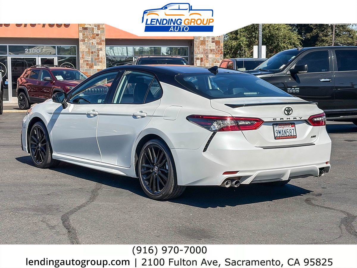 Used 2024 Toyota Camry XSE FWD image 2
