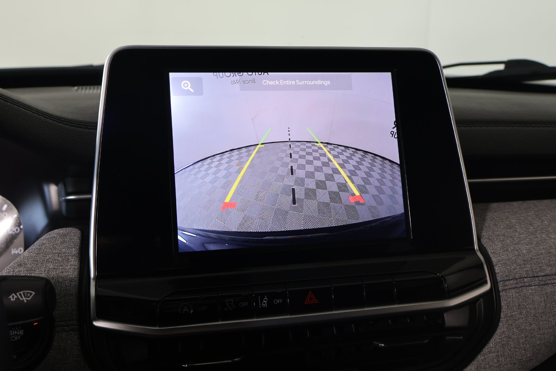 Used 2025 Jeep Compass Latitude AWD/4WD image 6