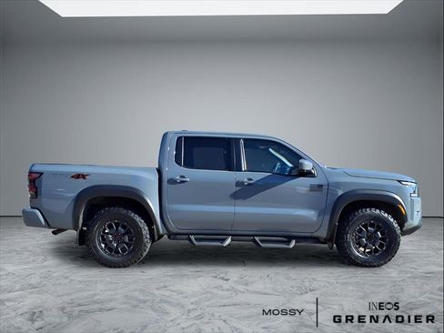 Used 2023 Nissan Frontier PRO-4X w/ Pro-4X Premium Package image 8