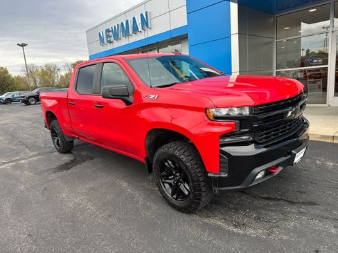 Used 2021 Chevrolet Silverado 1500 LT Trail Boss w/ Convenience Package II image 1