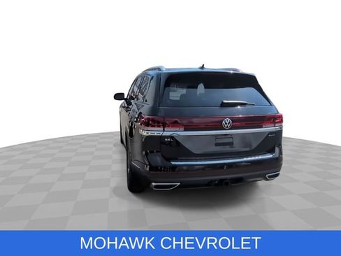 Used 2025 Volkswagen Atlas SEL image 8