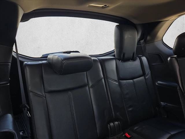 Used 2013 Nissan Pathfinder Platinum w/ Platinum Premium Pkg FWD image 17