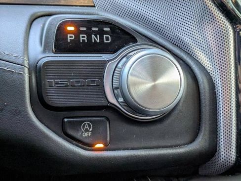 Used 2019 RAM 1500 Limited RWD image 9