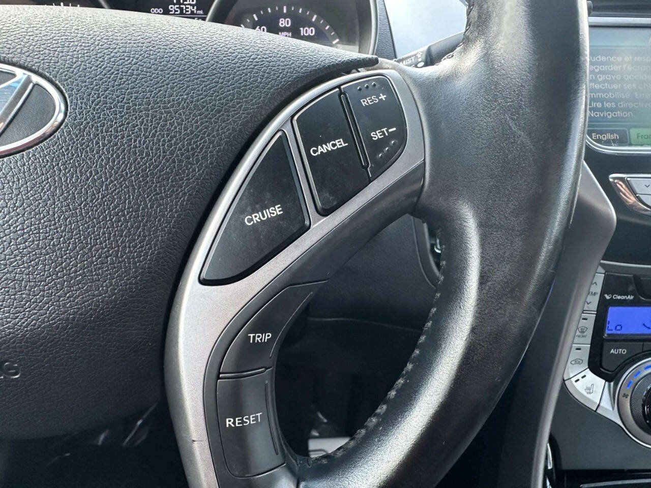 Used 2013 Hyundai Elantra Limited w/ Technology Pkg FWD image 23