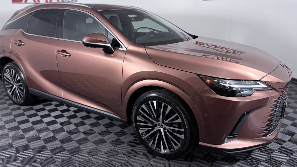Used 2023 Lexus RX 350 Premium Plus w/ Accessory Package AWD/4WD image 8