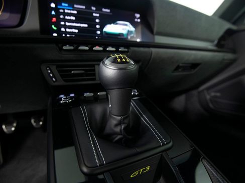 Certified 2026 Porsche 911 GT3 RWD image 30