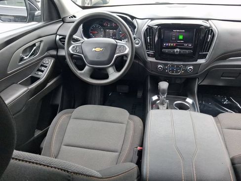 Used 2021 Chevrolet Traverse LS FWD image 8