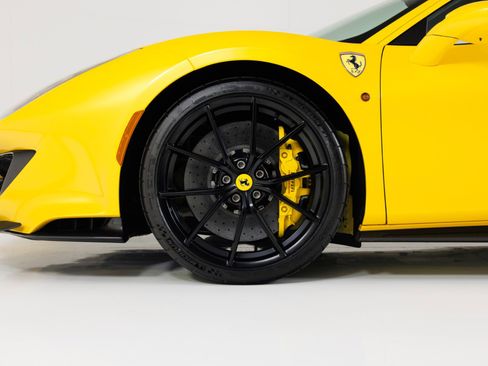 Used 2020 Ferrari 488 Pista Coupe RWD image 9