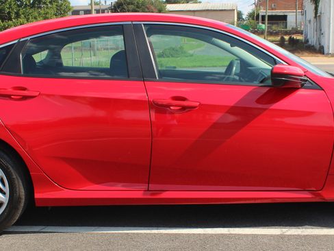 Used 2020 Honda Civic LX image 7