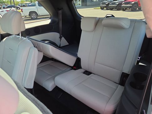 Used 2026 Hyundai Palisade Calligraphy AWD/4WD image 12