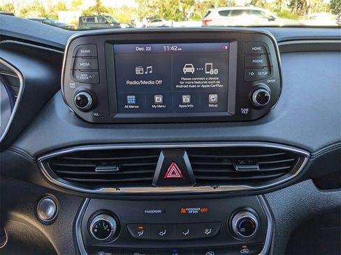 Used 2020 Hyundai Santa Fe SEL image 23