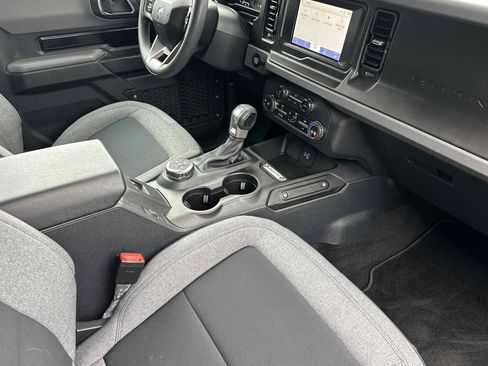 Used 2023 Ford Bronco image 27