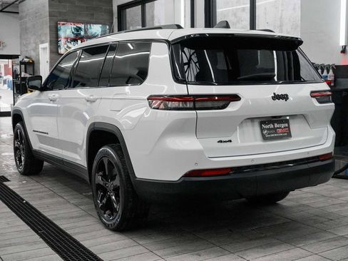 Used 2023 Jeep Grand Cherokee L Laredo image 6