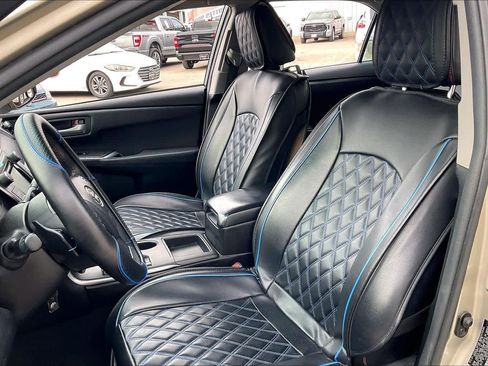 Used 2017 Toyota Camry SE image 8