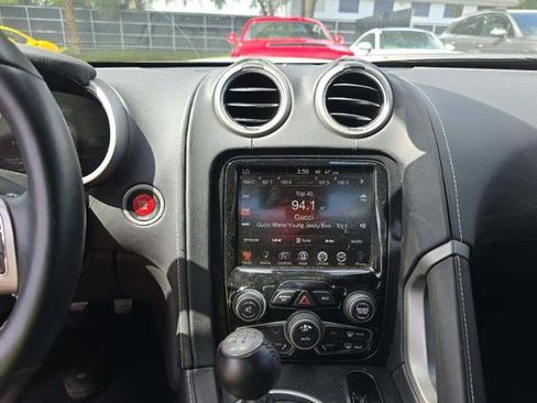 Used 2014 SRT Viper GTS RWD image 3