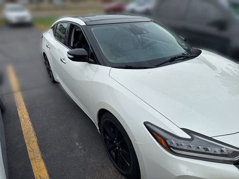 Used 2023 Nissan Maxima SL FWD image 40