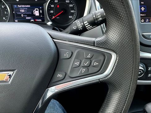 Used 2023 Chevrolet Equinox LT image 19