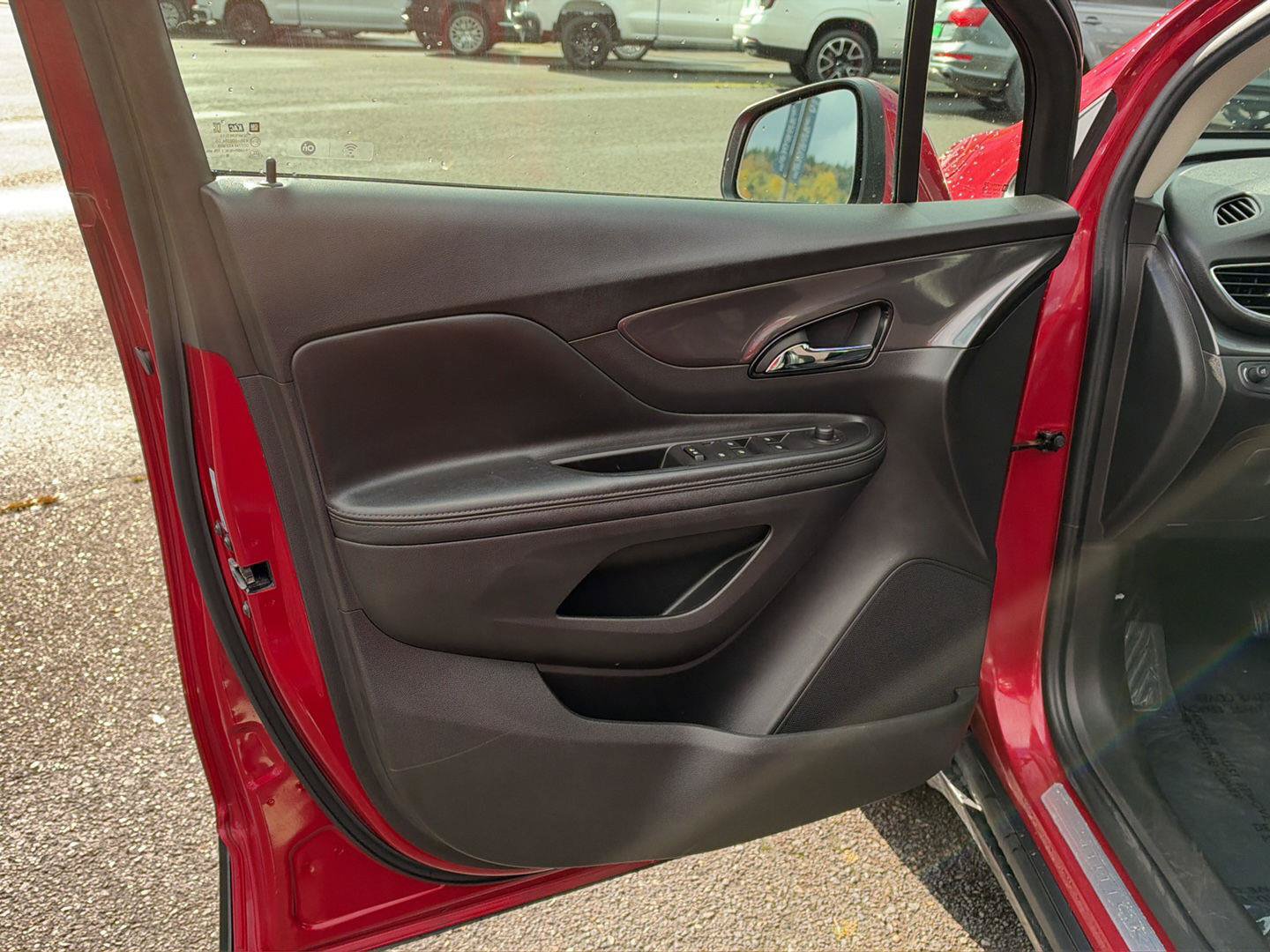 Used 2019 Buick Encore Preferred AWD/4WD image 8