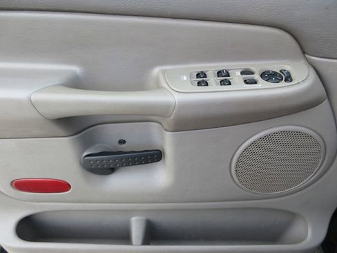 Used 2005 Dodge Ram 2500 Truck SLT w/ Quad Cab Big Horn Value Group image 25