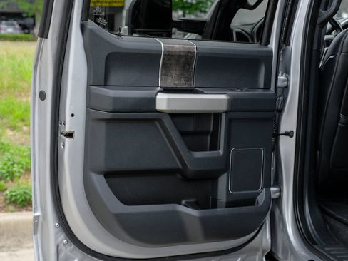 Used 2022 Ford F250 Lariat w/ Black Appearance Package AWD/4WD image 48