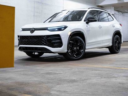 New 2026 Volkswagen Tiguan SE R-Line