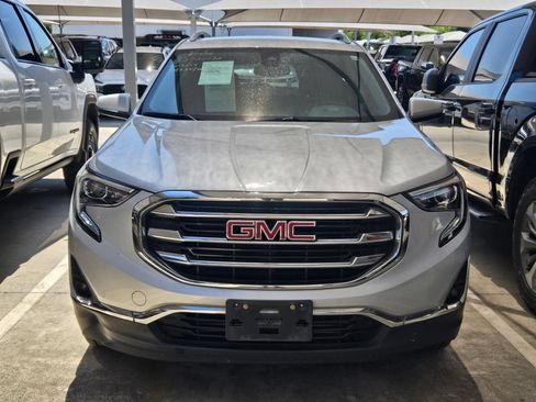 Used 2020 GMC Terrain SLT w/ Preferred Package AWD/4WD image 2