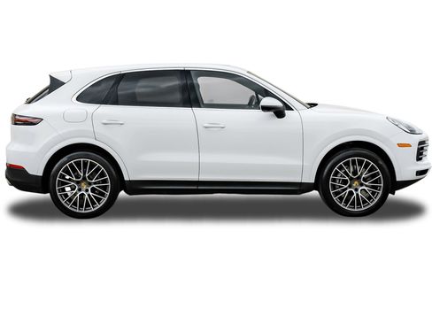 Used 2021 Porsche Cayenne w/ Premium Package image 7