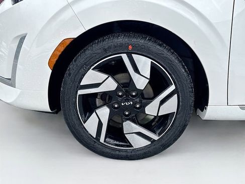 Used 2023 Kia Soul GT-Line image 33