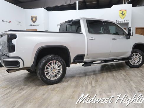 Used 2022 Chevrolet Silverado 2500 High Country image 5