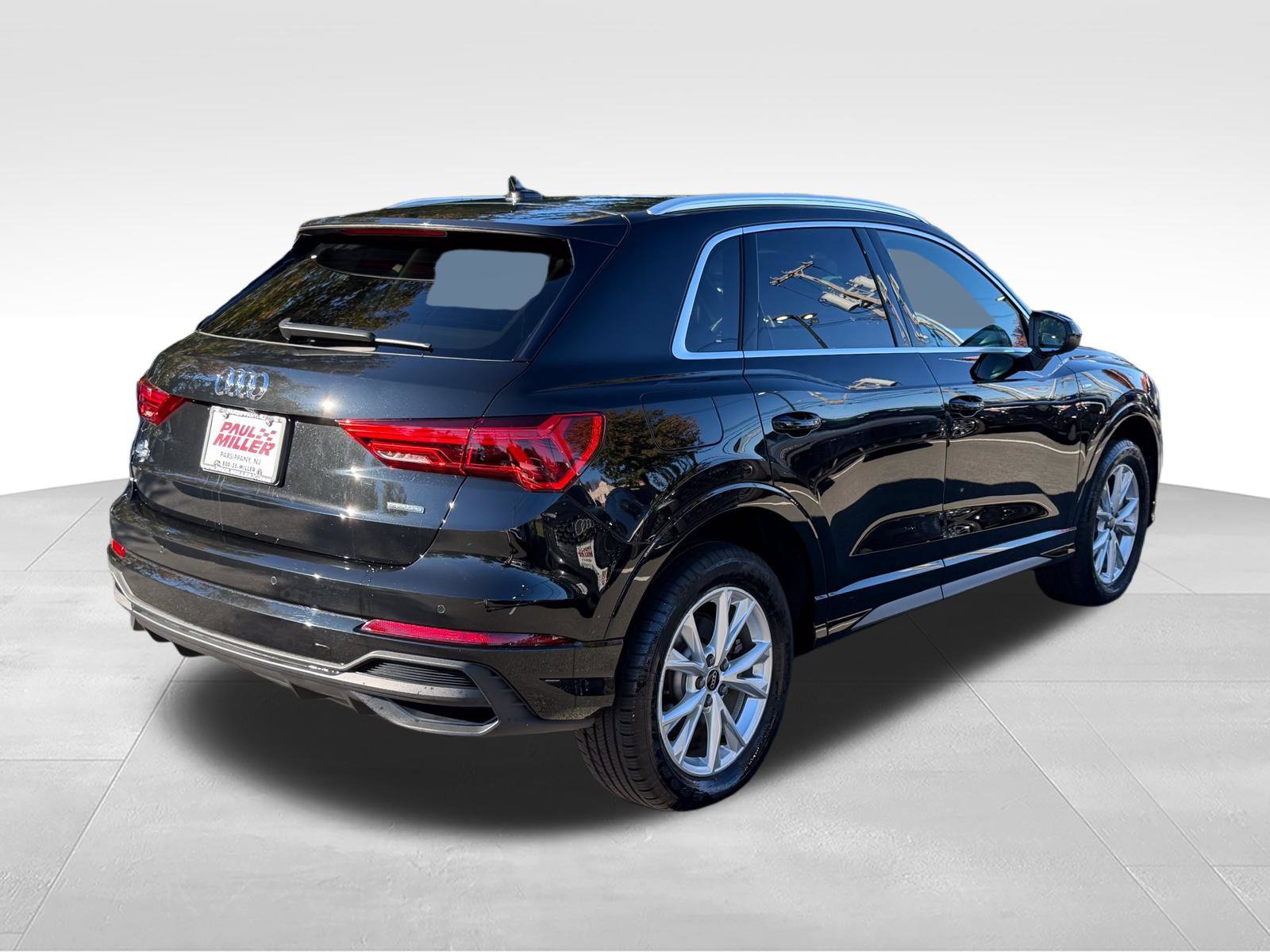 Used 2024 Audi Q3 2.0T Premium AWD/4WD image 7