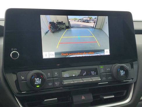 Used 2025 Toyota Grand Highlander AWD image 30