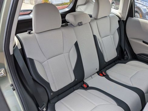 Used 2021 Subaru Forester AWD/4WD image 18